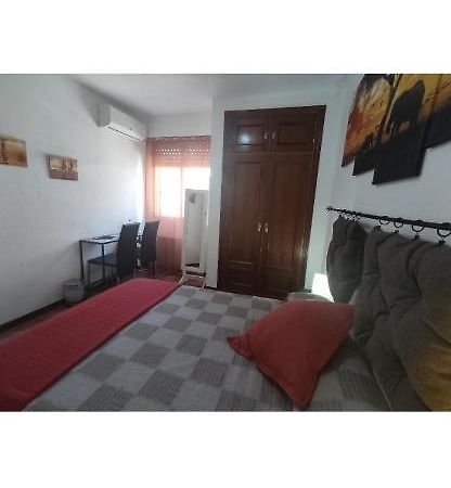 Habitación Tranquila Madrid Exterior foto